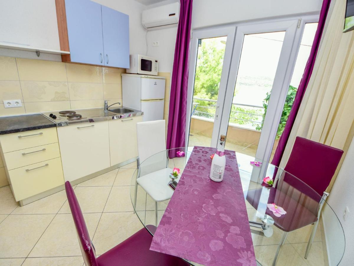 Apartment Vinka-2 By Interhome Трогир Екстериор снимка